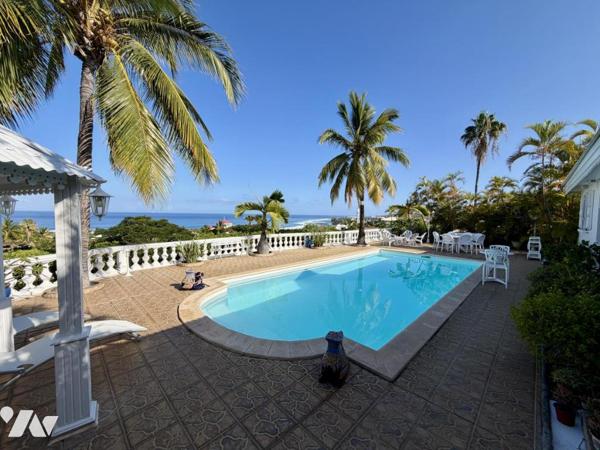 SAINT GILLES LES BAINS VILLA D'EXCEPTION A LA VUE IMPRENABLE