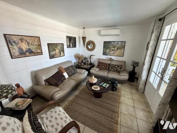 SAINT GILLES LES BAINS VILLA D'EXCEPTION A LA VUE IMPRENABLE