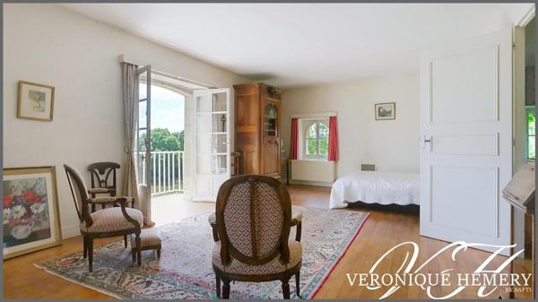 Maison de Maître édifiée sur les bords de la Sarthe avec ses fours à chaux