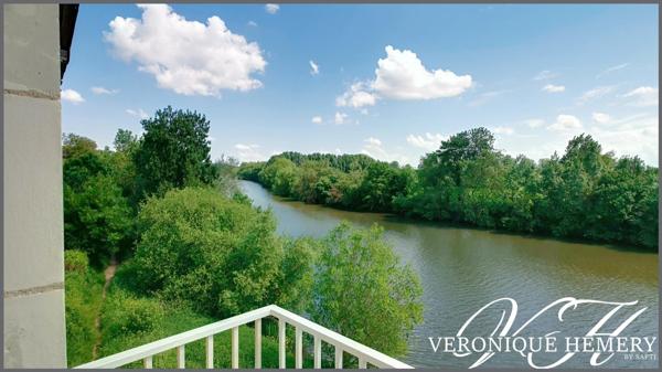 Maison de Maître édifiée sur les bords de la Sarthe avec ses fours à chaux