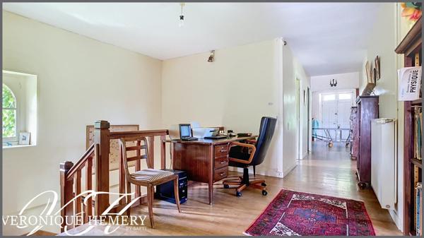 Maison de Maître édifiée sur les bords de la Sarthe avec ses fours à chaux