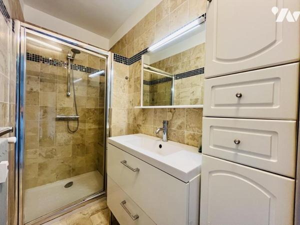 Appartement T3 à Six Fours centre ville 