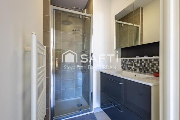 Appartement T4, 2017, 3ch, 2sdb, terrasse, garage : Besançon Justices