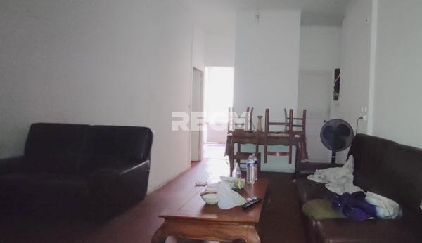 Marseille (13003) T2 avec cour et cave