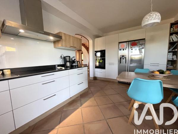 Maison à vendre 8 pièces 217 m² Coursan