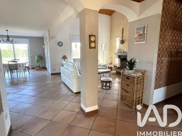 Maison à vendre 8 pièces 217 m² Coursan