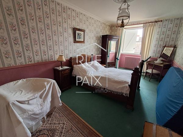 86200 LOUDUN Maison Loudun 5 pièces 179m2