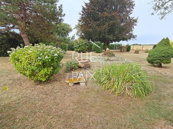 86200 LOUDUN Maison Loudun 5 pièces 179m2