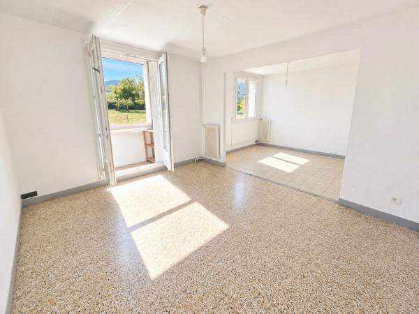 Appartement à vendre 4 pièces MARSEILLE 10EME ARRONDISSEMENT Saint Tronc