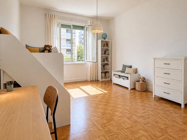 PERIER - 13008 - APPARTEMENT 4 PIECES - LOGGIA - CAVE
