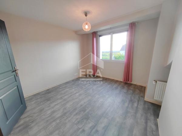 Maison T7 à vendre - VENDÔME SORTIE OUEST -  Spacieuse PàV, 5 Chbs, Classe "C"