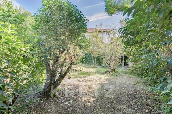 Maison 1930 à rénover avec terrain piscinable