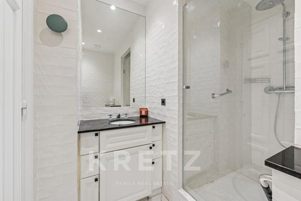 Triplex 370 m2 avec double jardin face au Bois de Boulogne