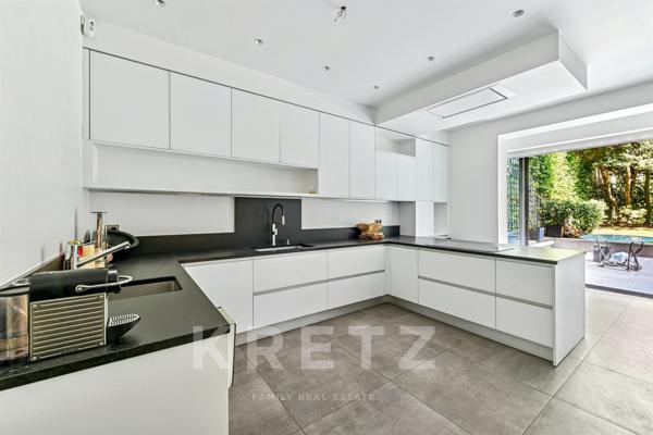 Triplex 370 m2 avec double jardin face au Bois de Boulogne