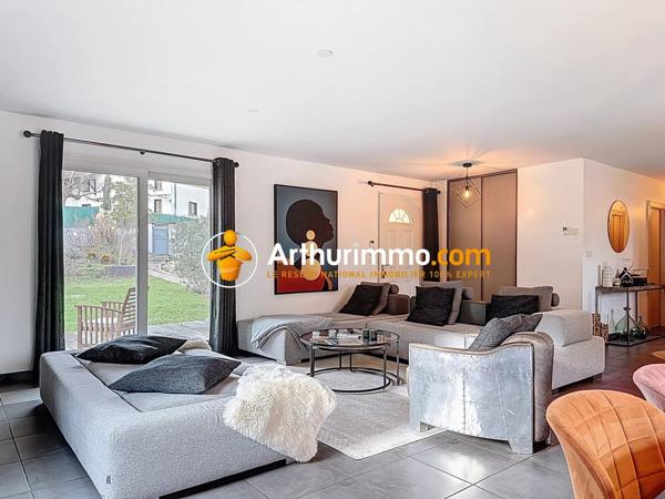 Vente Maison 6 pièces 197 m2 à La Tour-du-Pin