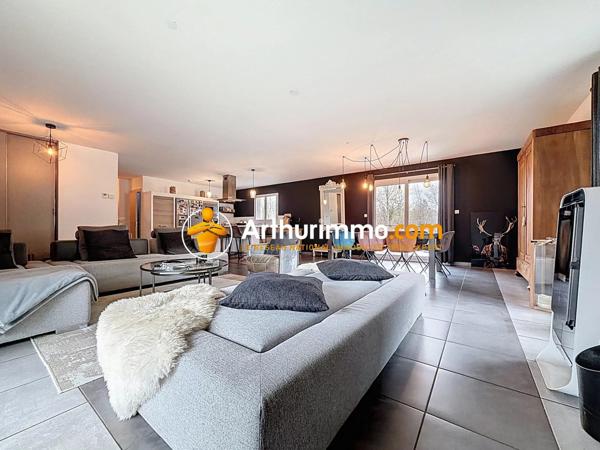 Vente Maison 6 pièces 197 m2 à La Tour-du-Pin