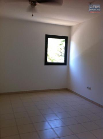 A Vendre ce beau F2 sur la résidence Citronnelle à Sainte Clotilde centre ville. INVESTISSEUR