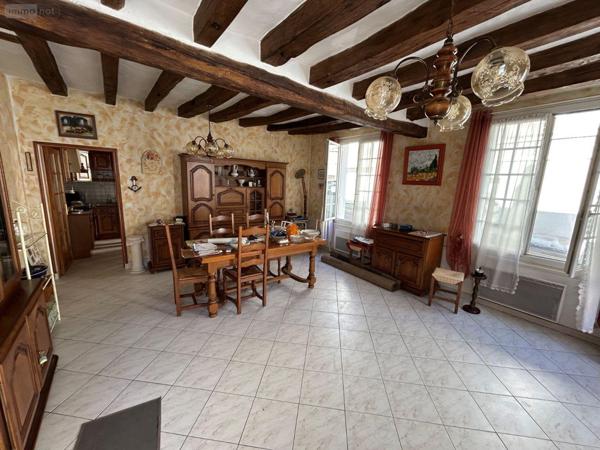 Maison à vendre à Azay-le-Rideau dans l'Indre-et-Loire (37190), ref : 054/127