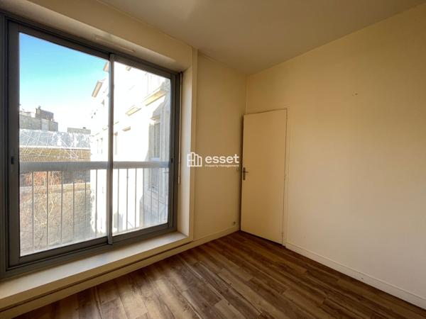 Location Appartement 2 pièces 70 m² - Paris 75017