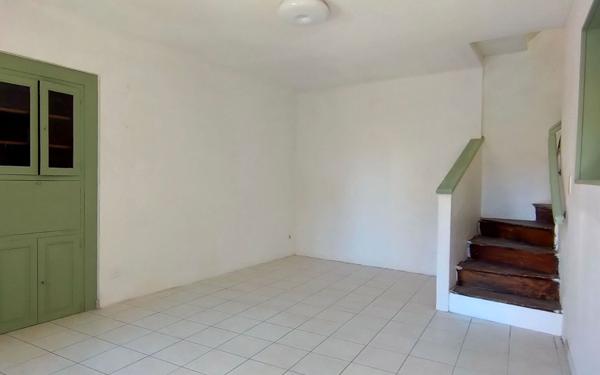 Maison à vendre    3 pièces •  Réalville