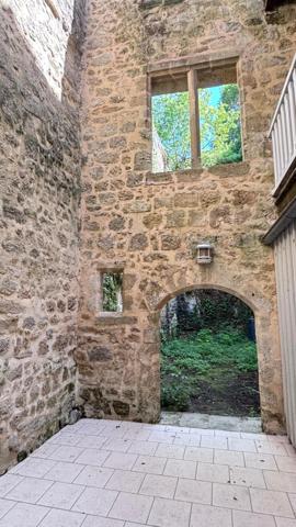 Maison de ville avec un extérieur, 3 chambres, bureau