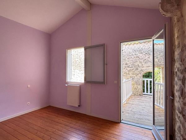 Maison de ville avec un extérieur, 3 chambres, bureau