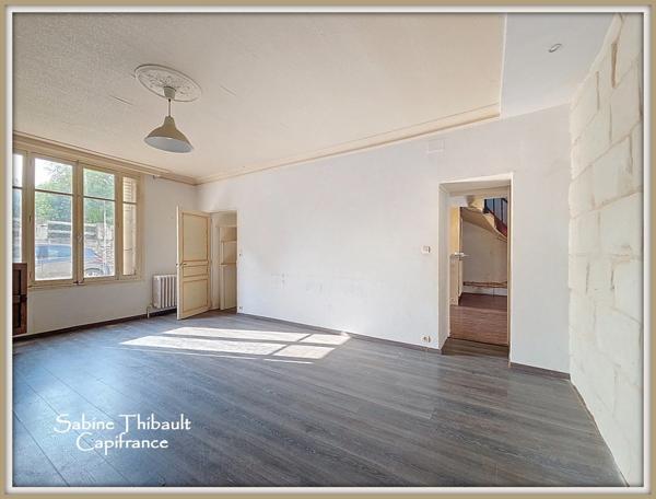 Dpt Indre et Loire (37), à vendre CHATEAU-LA-VALLIERE maison 5 pièces - 135 m2 - Grange