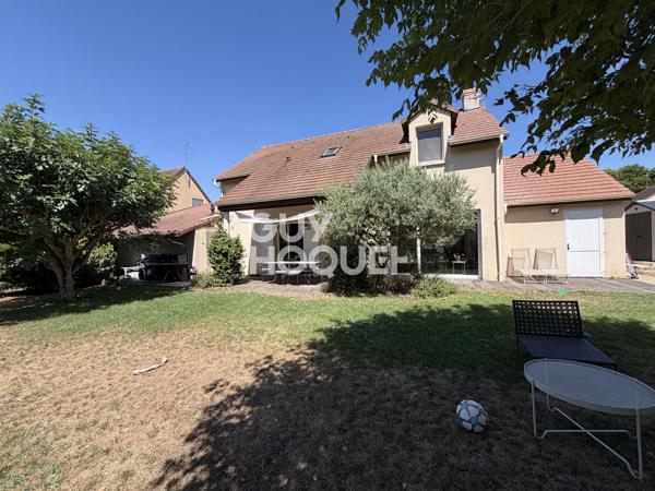MAISON À VENDRE DE 6 PIÈCES DE 125,00 M²