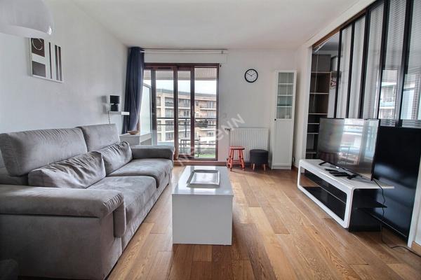 Appartement Suresnes 2 pièce(s) 37 m2