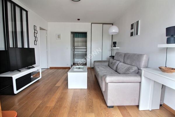 Appartement Suresnes 2 pièce(s) 37 m2