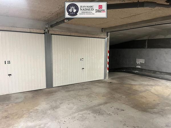 SAINT-RAPHAËL Ilôt Marine - GRAND GARAGE 19,5 M² env. - ELECTRIFIE- FACILE D'ACCÈS