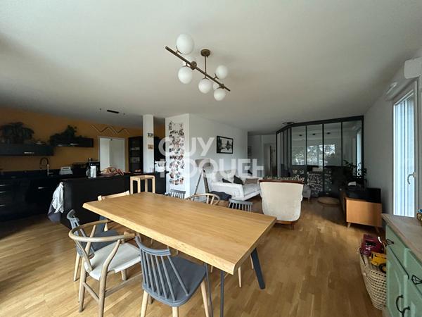 Appartement dernier étage avec grande terrasse