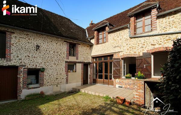 Maison 6 pièces de 160 m2 à Armeau (89500)