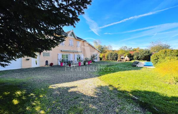 Meyrieu les Etangs belle maison 7 pièces 168 m2