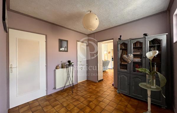 Meyrieu les Etangs belle maison 7 pièces 168 m2