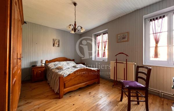 Meyrieu les Etangs belle maison 7 pièces 168 m2