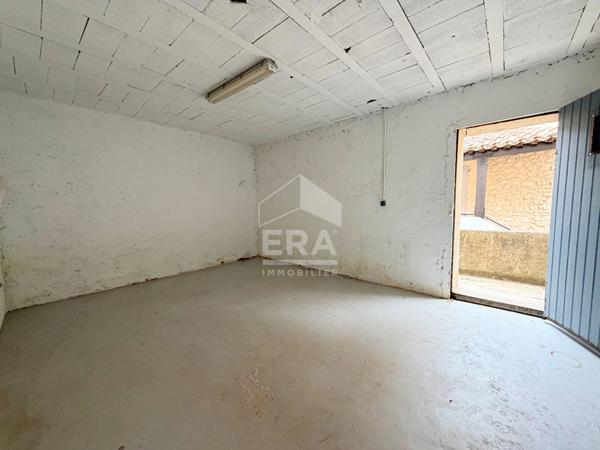 A LOUER 13610 LE PUY STE REPARADE MAISON DE VILLAGE TYPE 4 PIECES D'ENVIRON 95M²