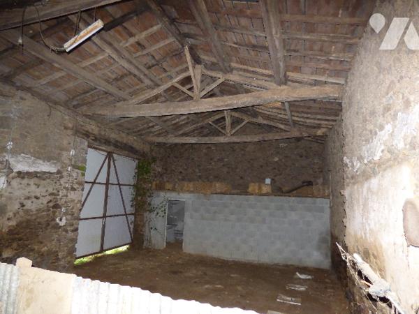 MAISON DE CAMPAGNE A RÉNOVER - CERIZAY