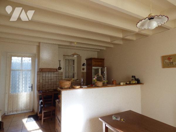 MAISON DE CAMPAGNE A RÉNOVER - CERIZAY