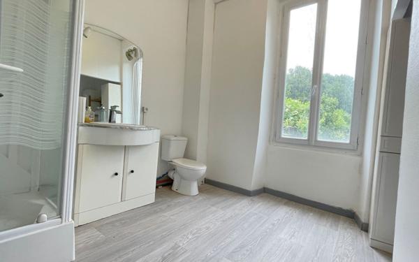 Maison à vendre    5 pièces • 126 m2 Saint-Sulpice-Laurière