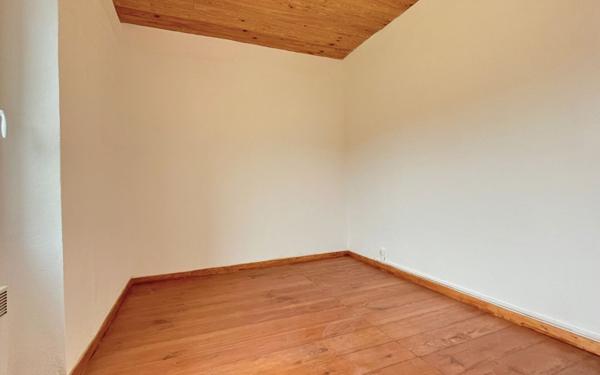 Maison à vendre    5 pièces • 126 m2 Saint-Sulpice-Laurière