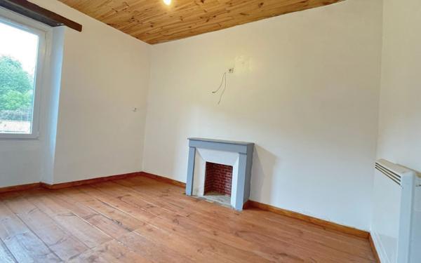 Maison à vendre    5 pièces • 126 m2 Saint-Sulpice-Laurière