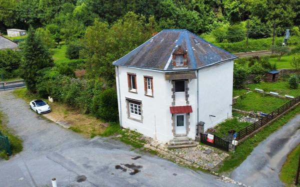 Maison à vendre    5 pièces • 126 m2 Saint-Sulpice-Laurière