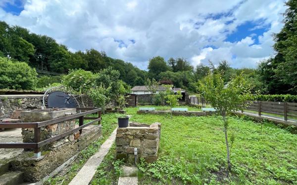 Maison à vendre    5 pièces • 126 m2 Saint-Sulpice-Laurière