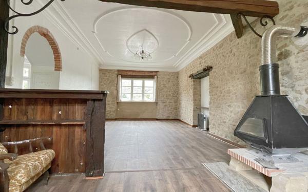 Maison à vendre    5 pièces • 126 m2 Saint-Sulpice-Laurière