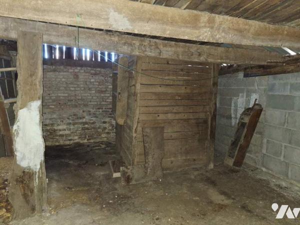 CENTRE BOURG - MAISON D'HABITATION A RENOVER