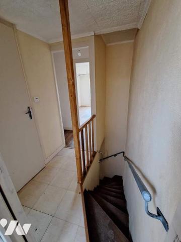 CENTRE BOURG - MAISON D'HABITATION A RENOVER