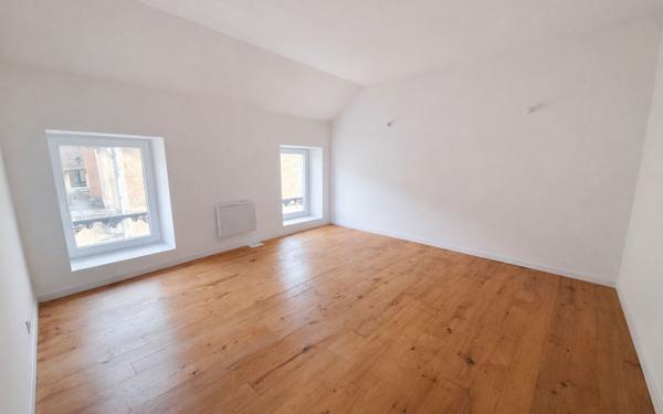 Maison à vendre    3 pièces •  Château-Thierry