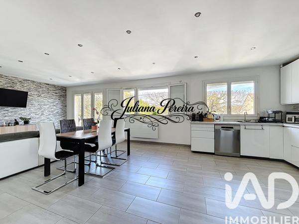 Maison à vendre 4 pièces 92 m² Aubergenville