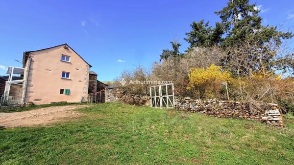 Vente Maison 2 pièces 53 m2 à Saint-Laurent-de-Lévézou
